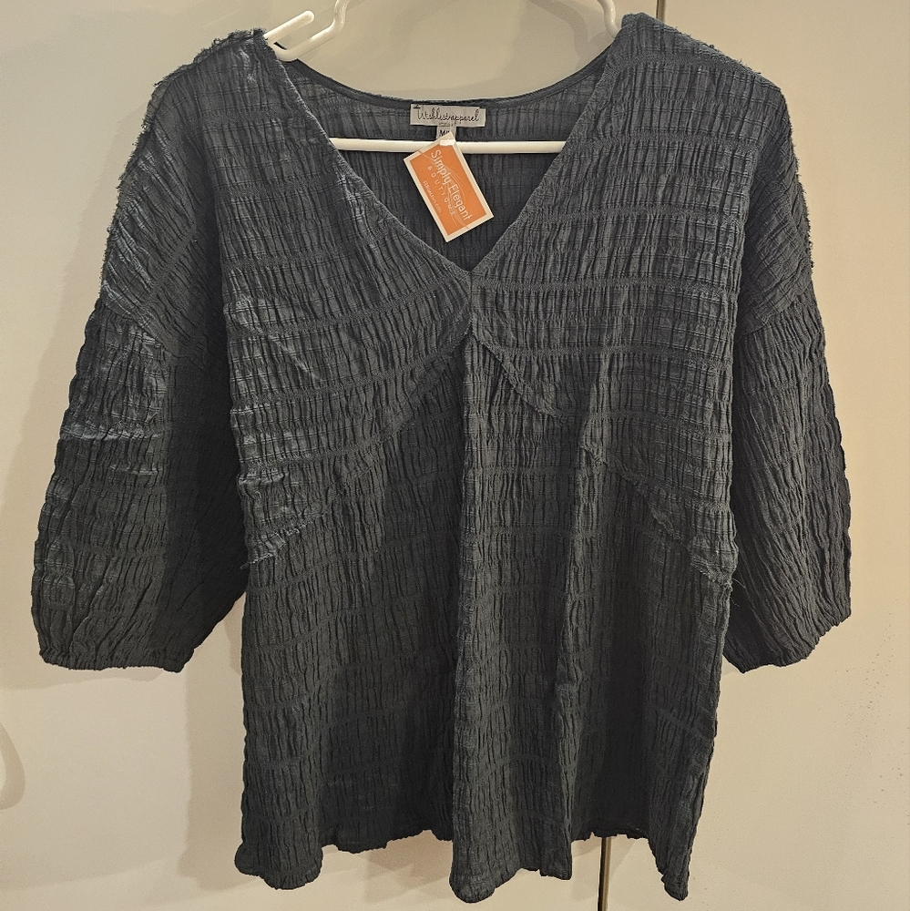 Wishlist Apparel M/L Green Long Sleeve Blouse